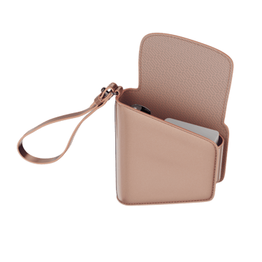 Bočni prikaz Rose Gold Duo futrole sa Ploom AURA uređajem i patronama (nisu uključene)
