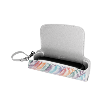 Bočni prikaz Multicolored Patterned Canvas Solo futrole sa Ploom AURA uređajem i patronama (nisu uključene)
